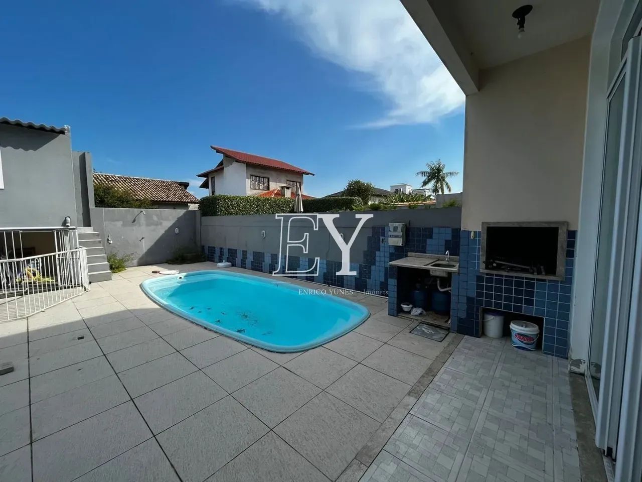Casa Financiável com 3 Dormitórios e Piscina no Campeche- Florianópolis - SC