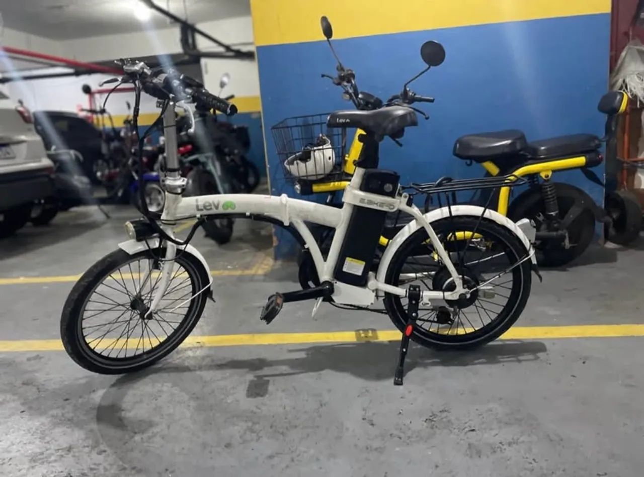 Bicicleta elétrica dobrável marca LEV