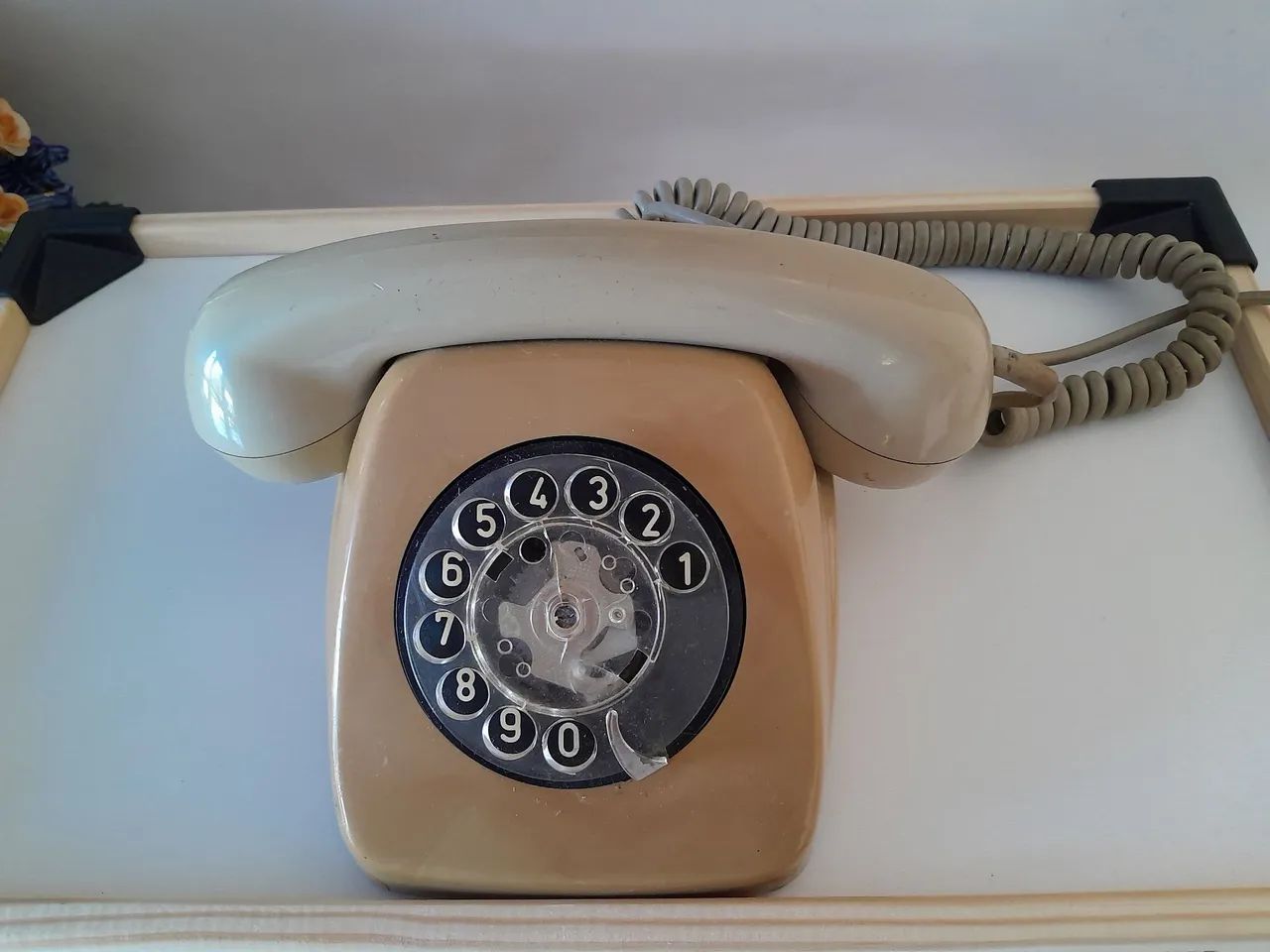 Telefone antigo. - Foto 2