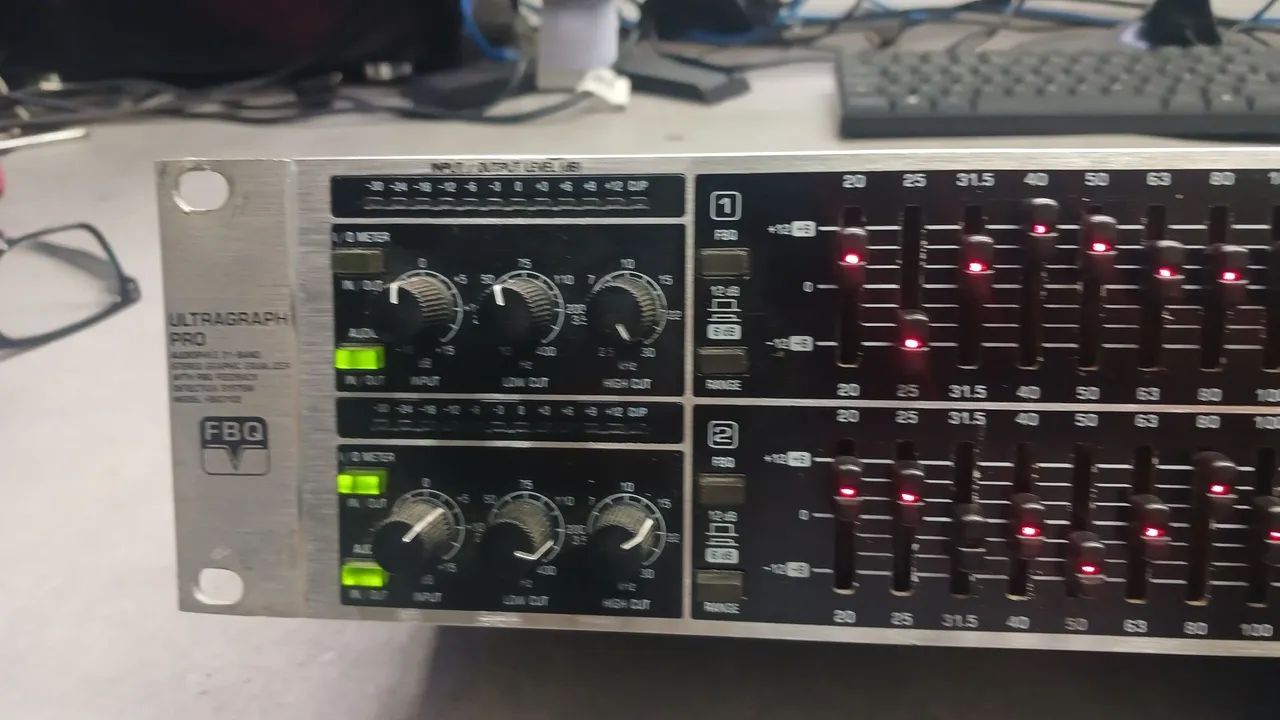 Equalizador behringer fbq3102 - Foto 2