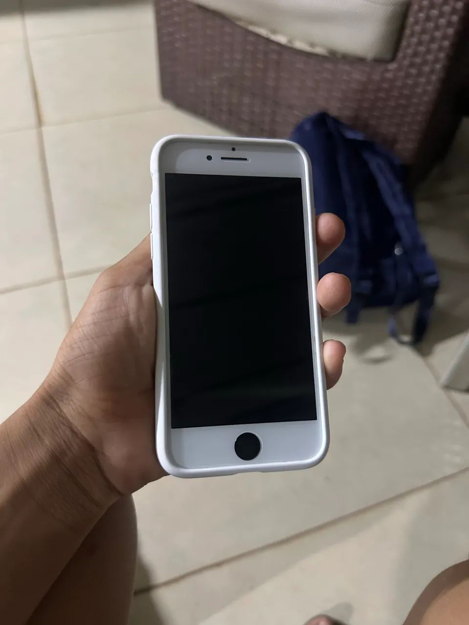 1 iPhone 7 64 gb e 1 Oppo A5 256gb