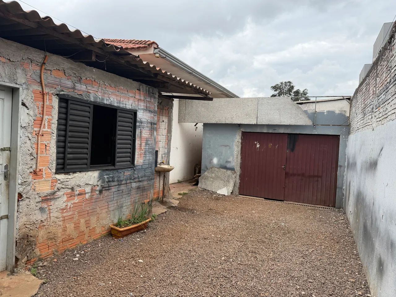 Alugo barracão , com um quarto  - Foto 4