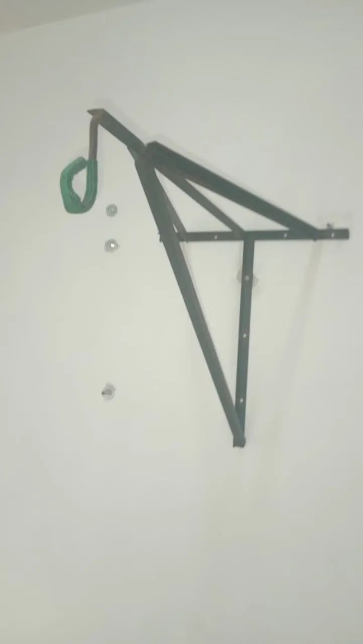 Suporte para saco de pancada 