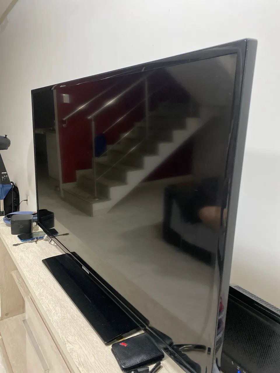 Televisão com o tubo de imagem quebrado - Foto 2