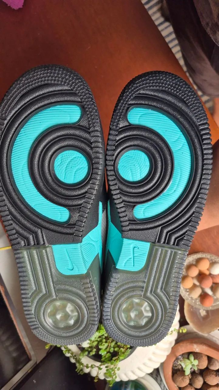 Nike Air Force 1 React Black Neon  - Foto 4