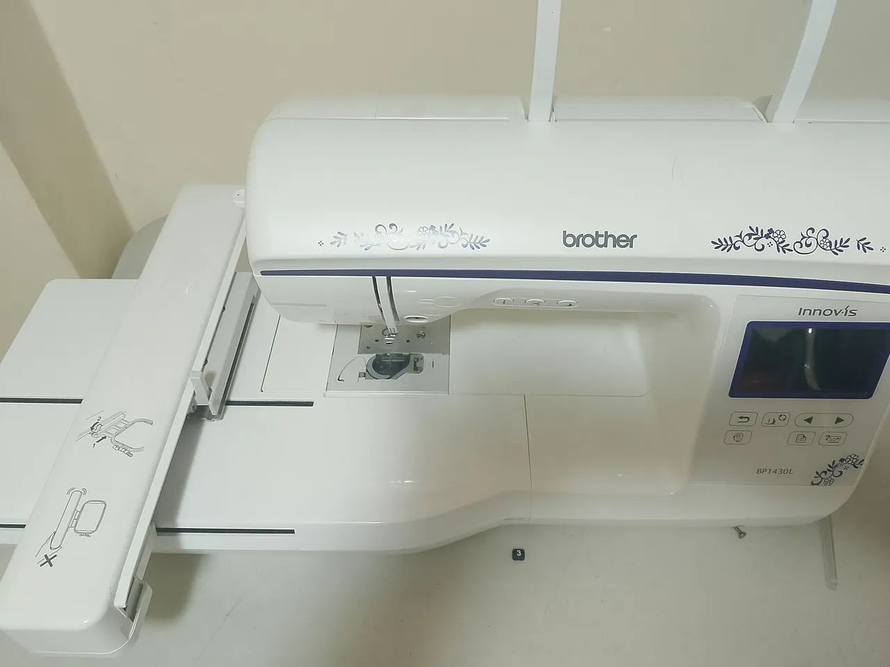 Maquina de bordar eletrônica  - Foto 2