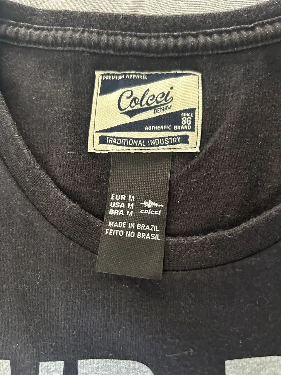 Camiseta Colcci  tamanho M - Foto 2