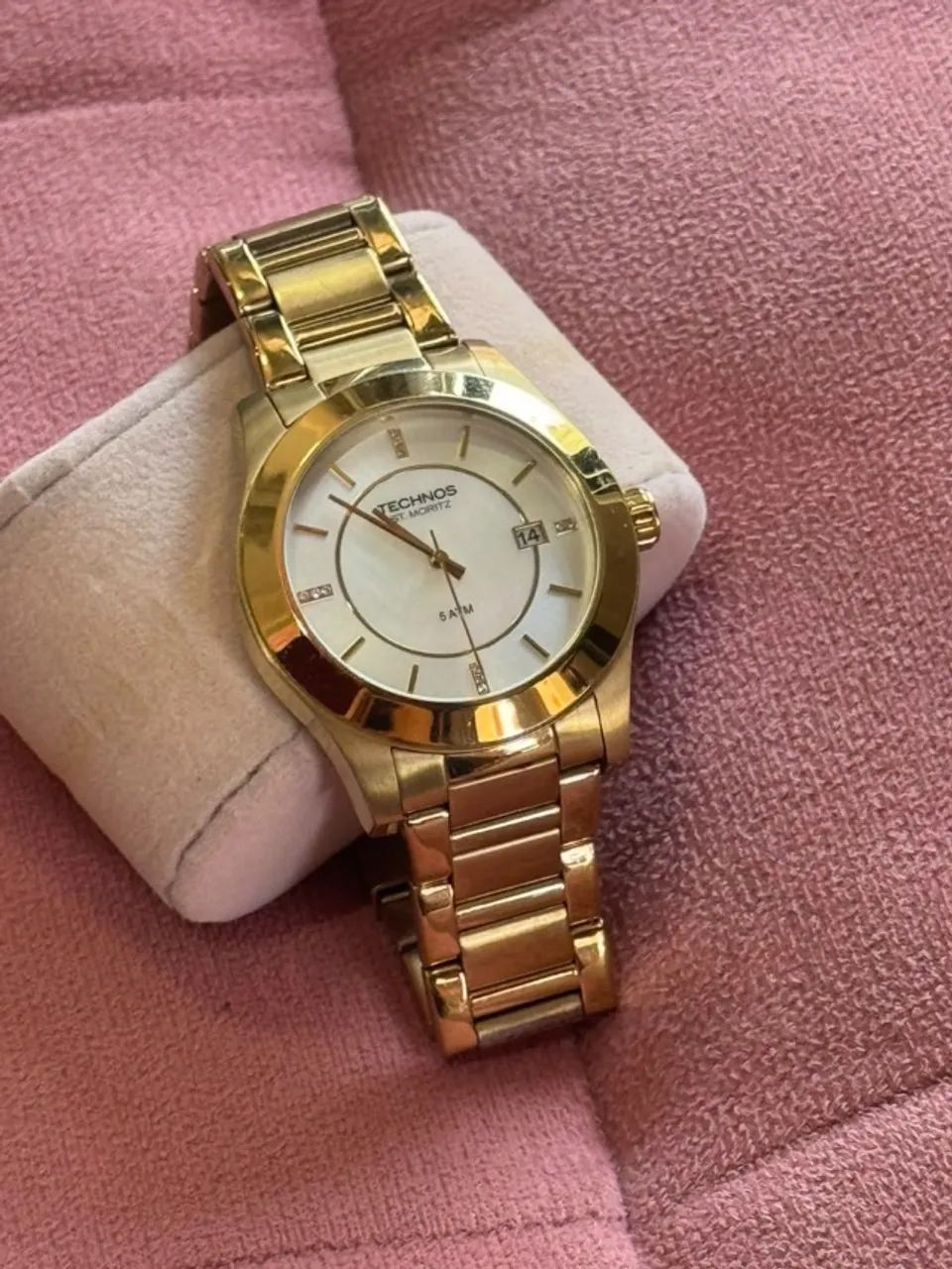 Relógio Technos St. Moritz dourado com mostrador branco e data - Foto 3