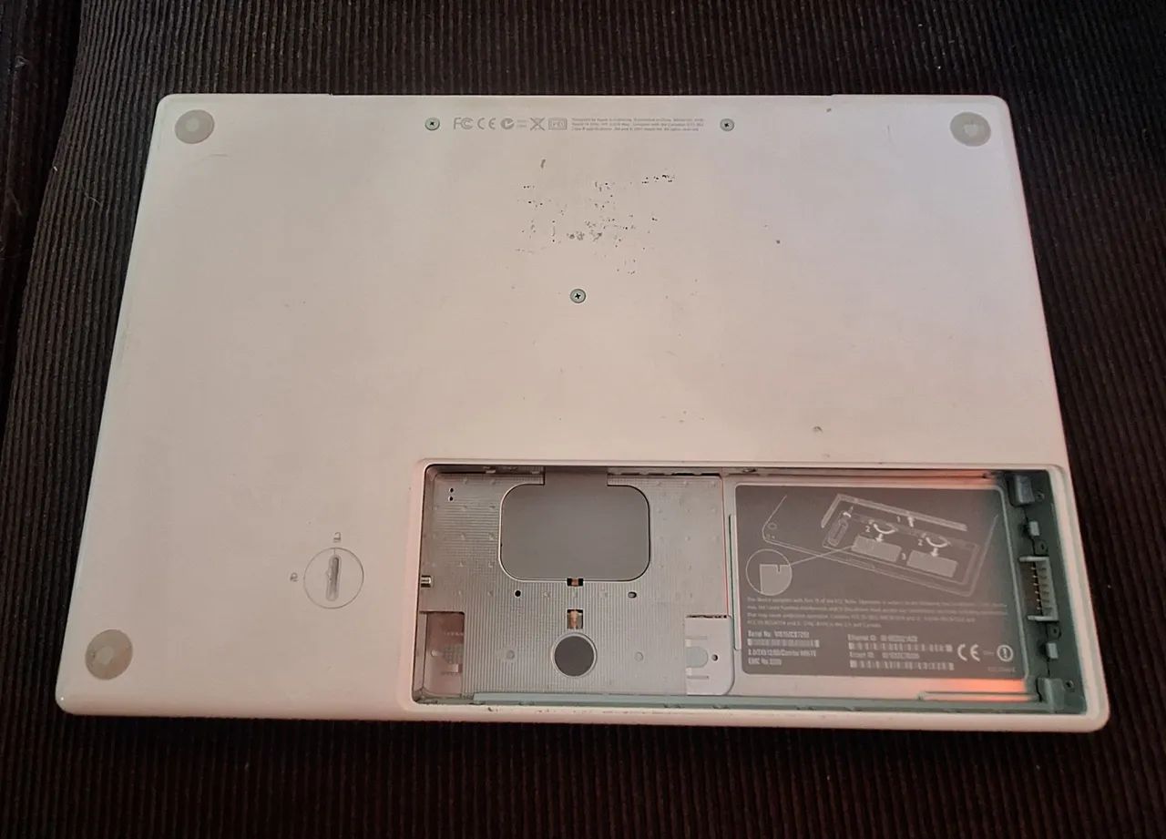 Macbook A1181 2006 - Computadores e Desktops - São Jerônimo