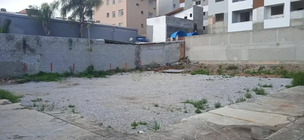 Locação | Terreno de 832 m² - Barreiros, em Florianópolis.