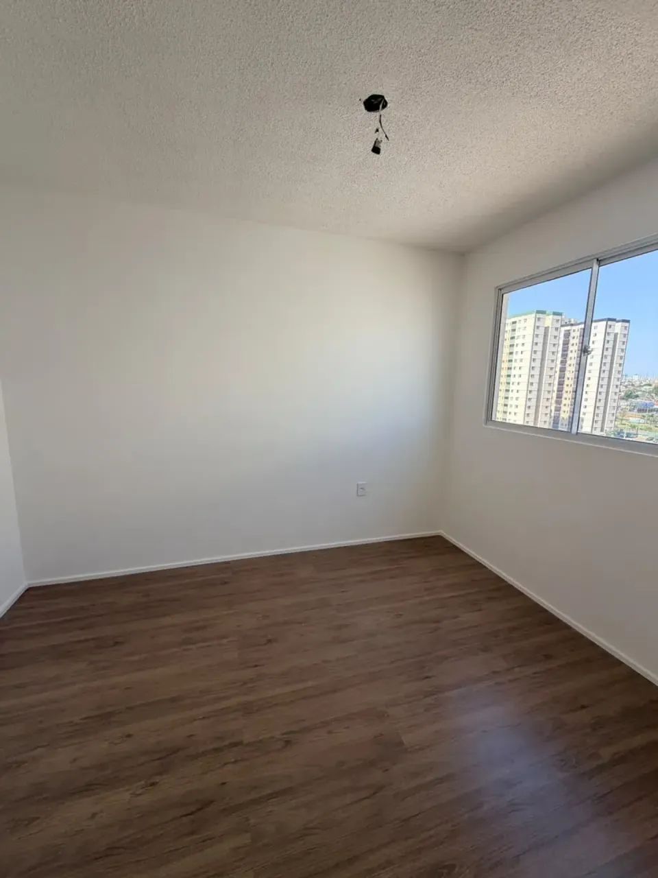 2 QUARTOS COM VAGA DE GARAGEM . PRONTO EM SAMAMBAIA NORTE . - Foto 4