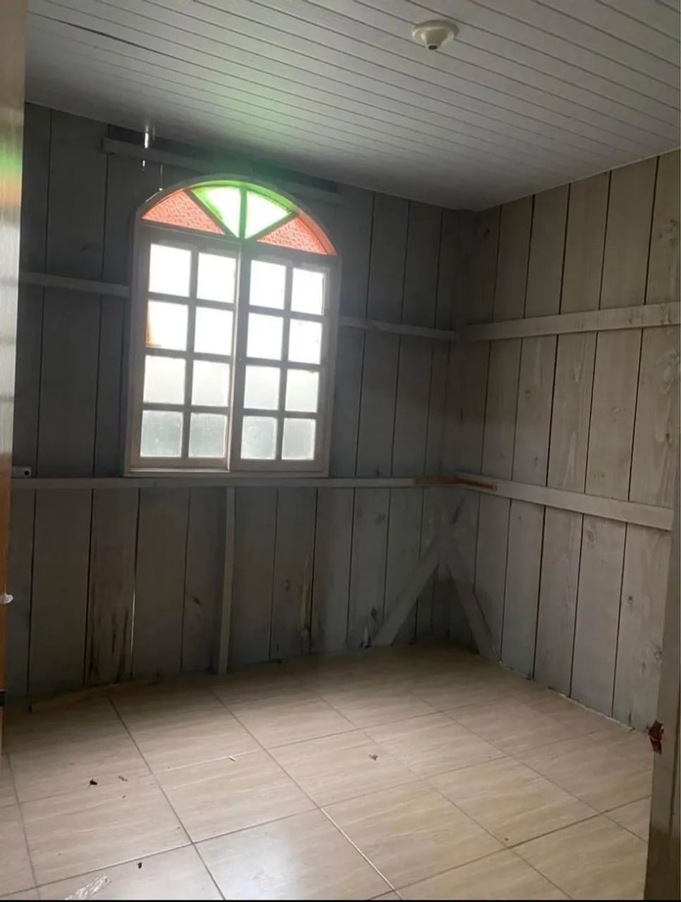 Vendo casa no Rio vermelho .