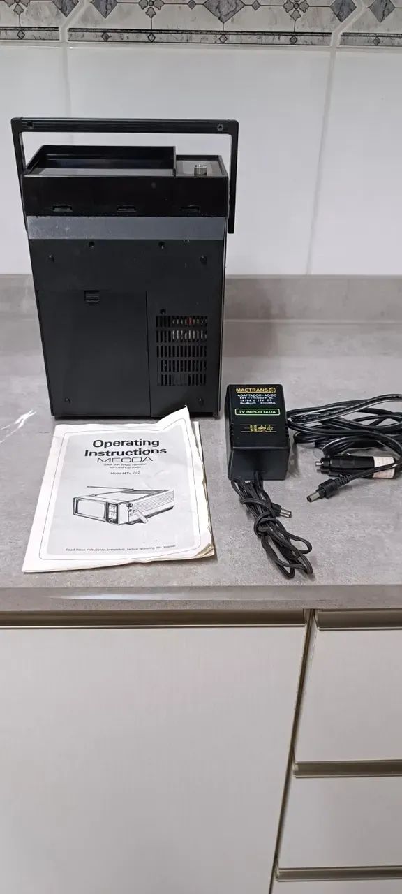 Mini Tv Antiga Portátil 5` Polegadas Mecoa (com modulador RF)