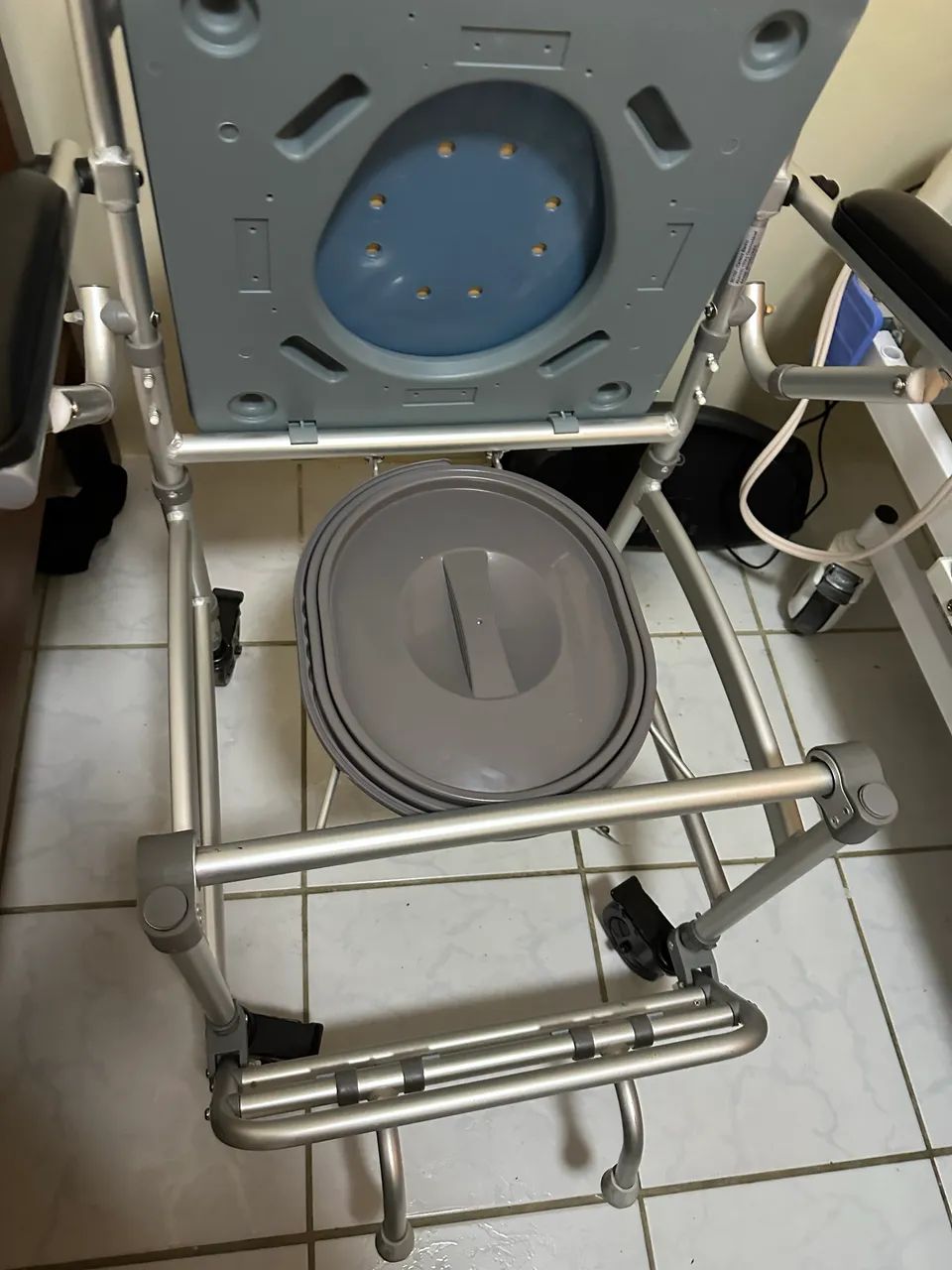 Cadeira de banho - Foto 2