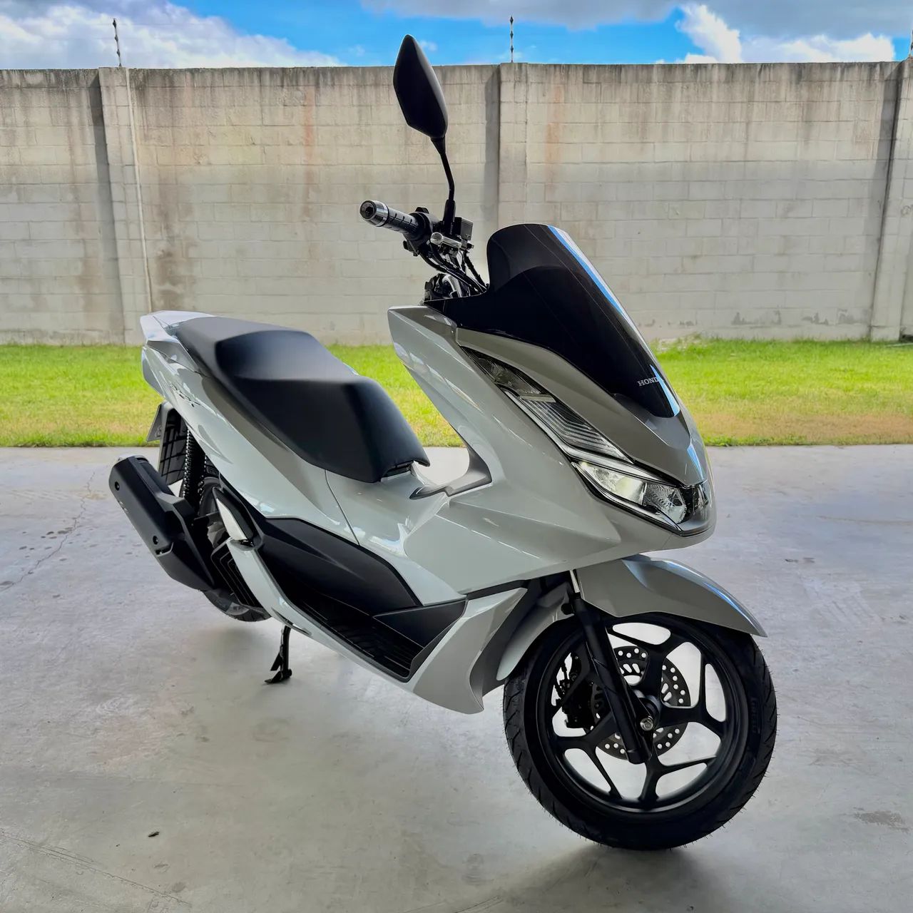 HONDA PCX 160 26/26 ZERO KM 