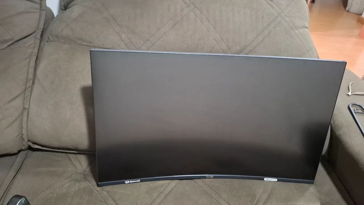 Monitor 27 polegadas 240hz curvo - Foto 3