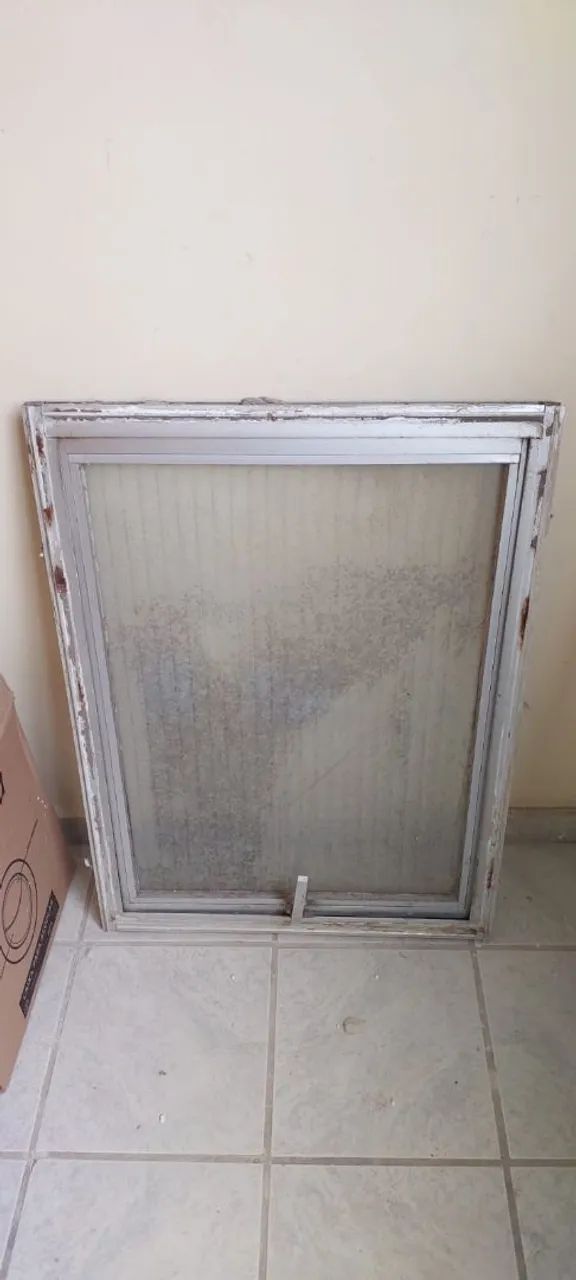 80 x 60 Tilting Window