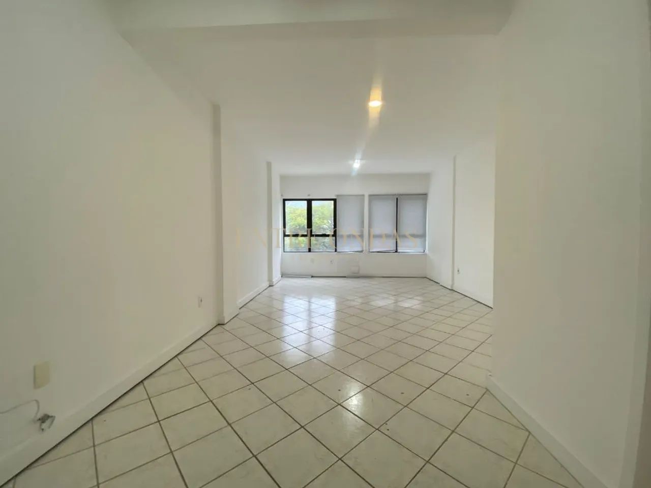 Sala comercial no bairro Trindade, Florianópolis. - Foto 4