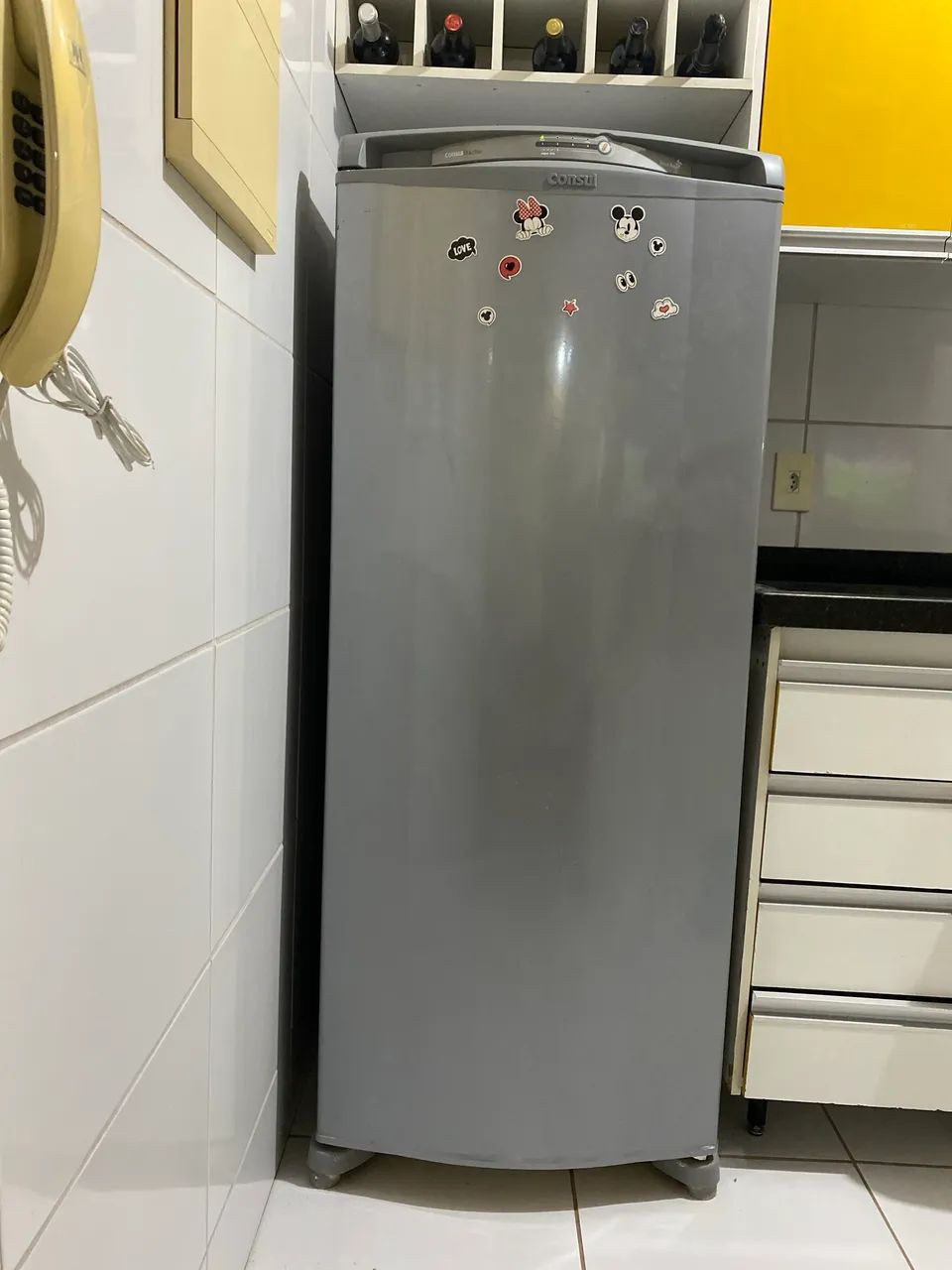 Vendo geladeira cônsul facilite 350l, fost free branca envelopada de cinza