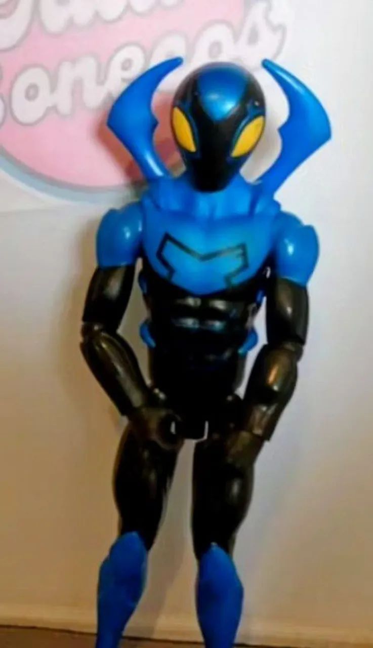 Boneco besouro azul (antigo)30 cm usado bom estado