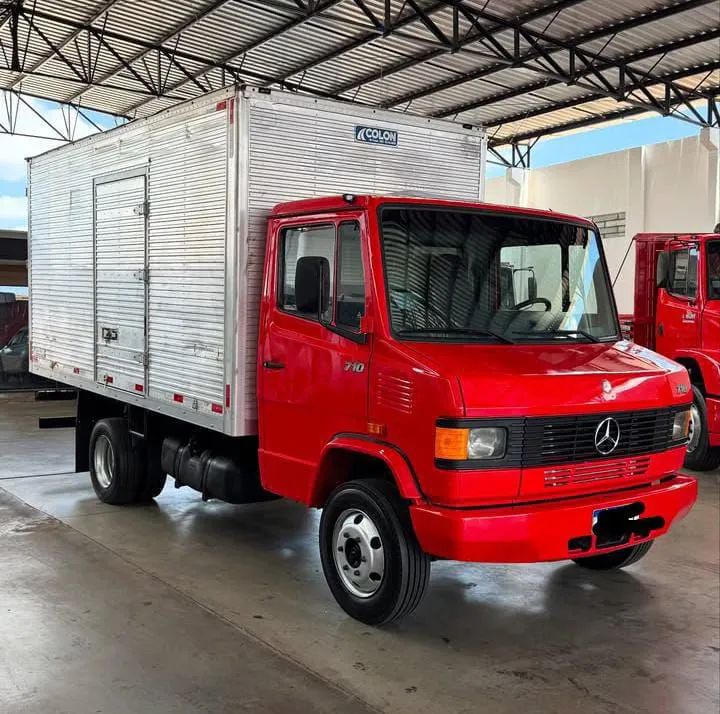 Mercedes 710 2008 - Foto 2