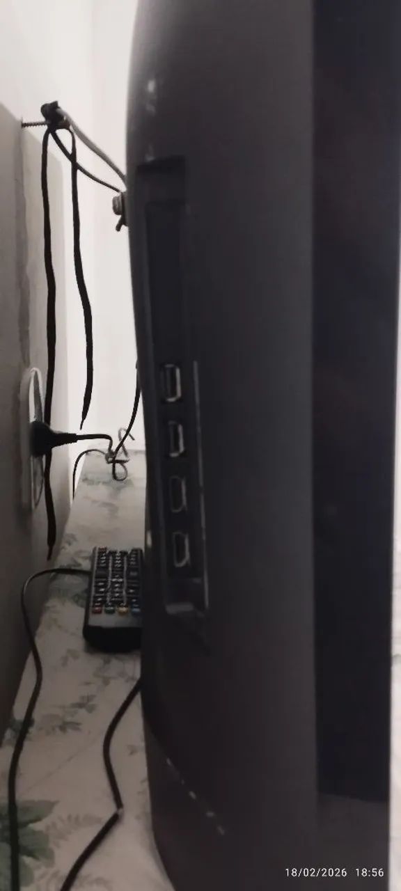 TV smart 32 polegadas - Foto 2