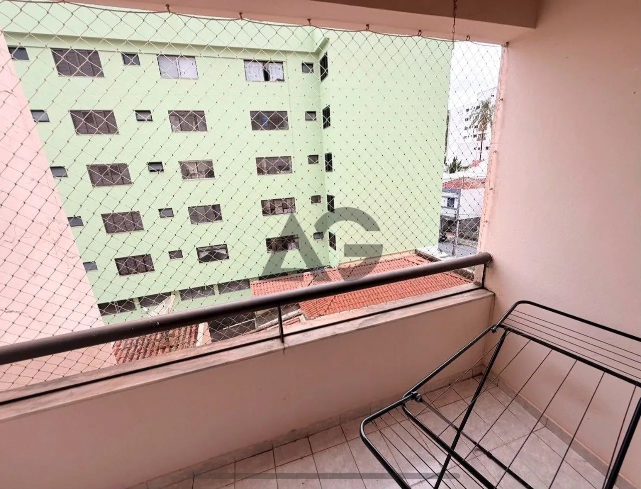 Apartamento | 2 Dormitórios | 1 Suíte | Central | em Serra Negra-SP - Foto 3