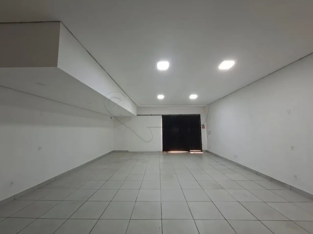 Barracão comercial com 162m² de área útil no Jardim dos Jequitibas. - Foto 2