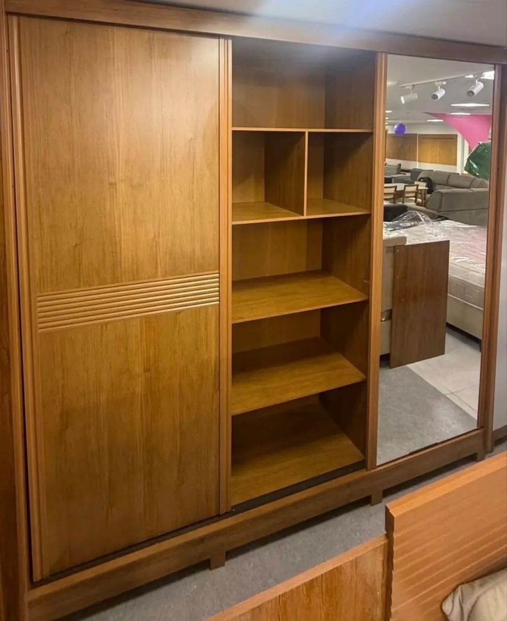 Guarda roupa casal MDF com espelho 2,42m - Foto 4