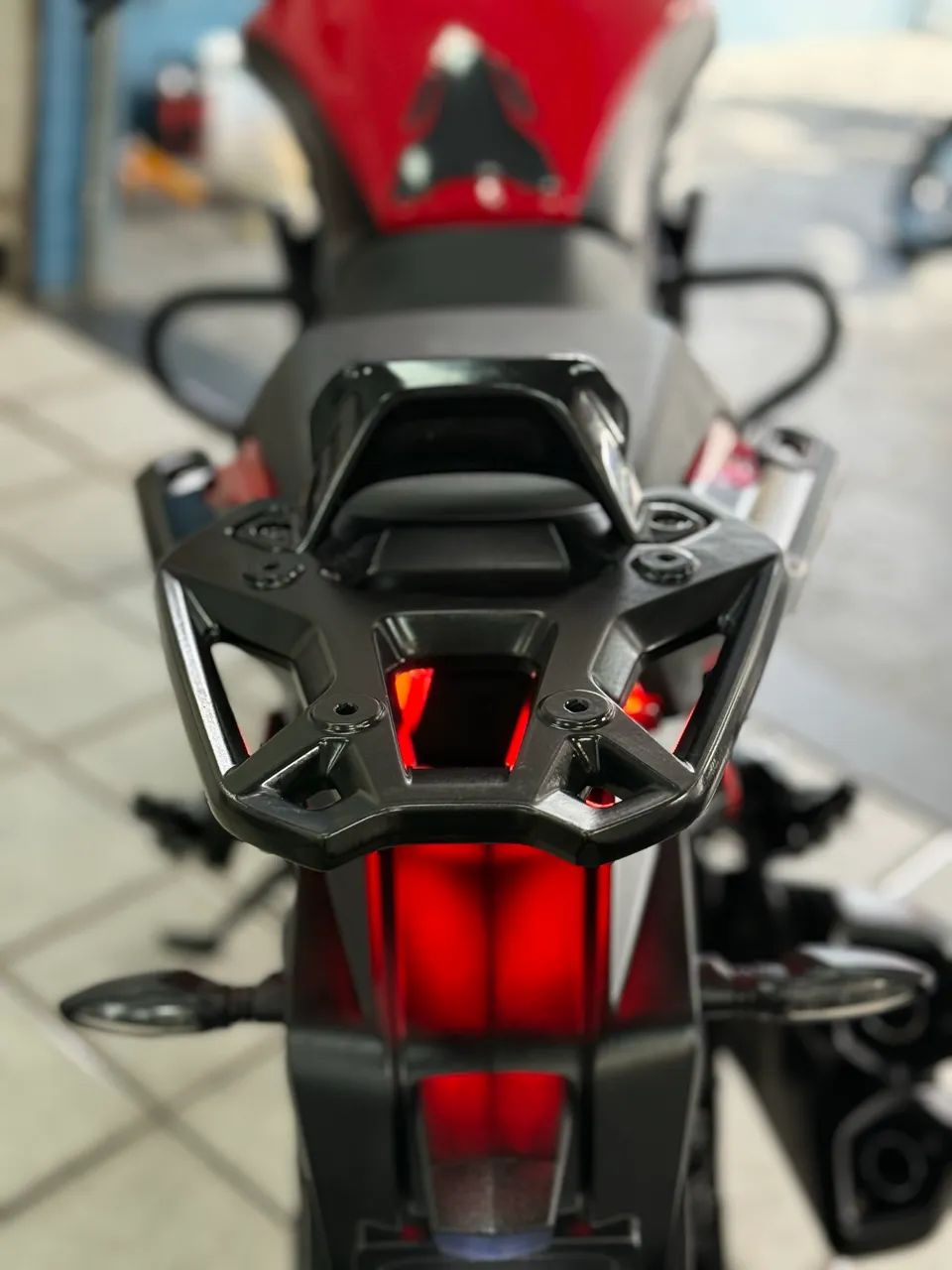 Bajaj Dominar 400 2025 - Foto 5