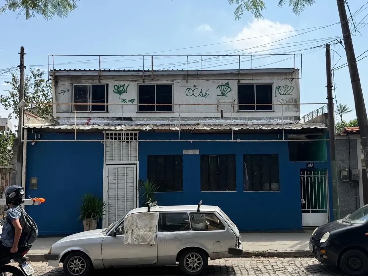 Espaço comercial na Estrada do Guerengue - 200m²