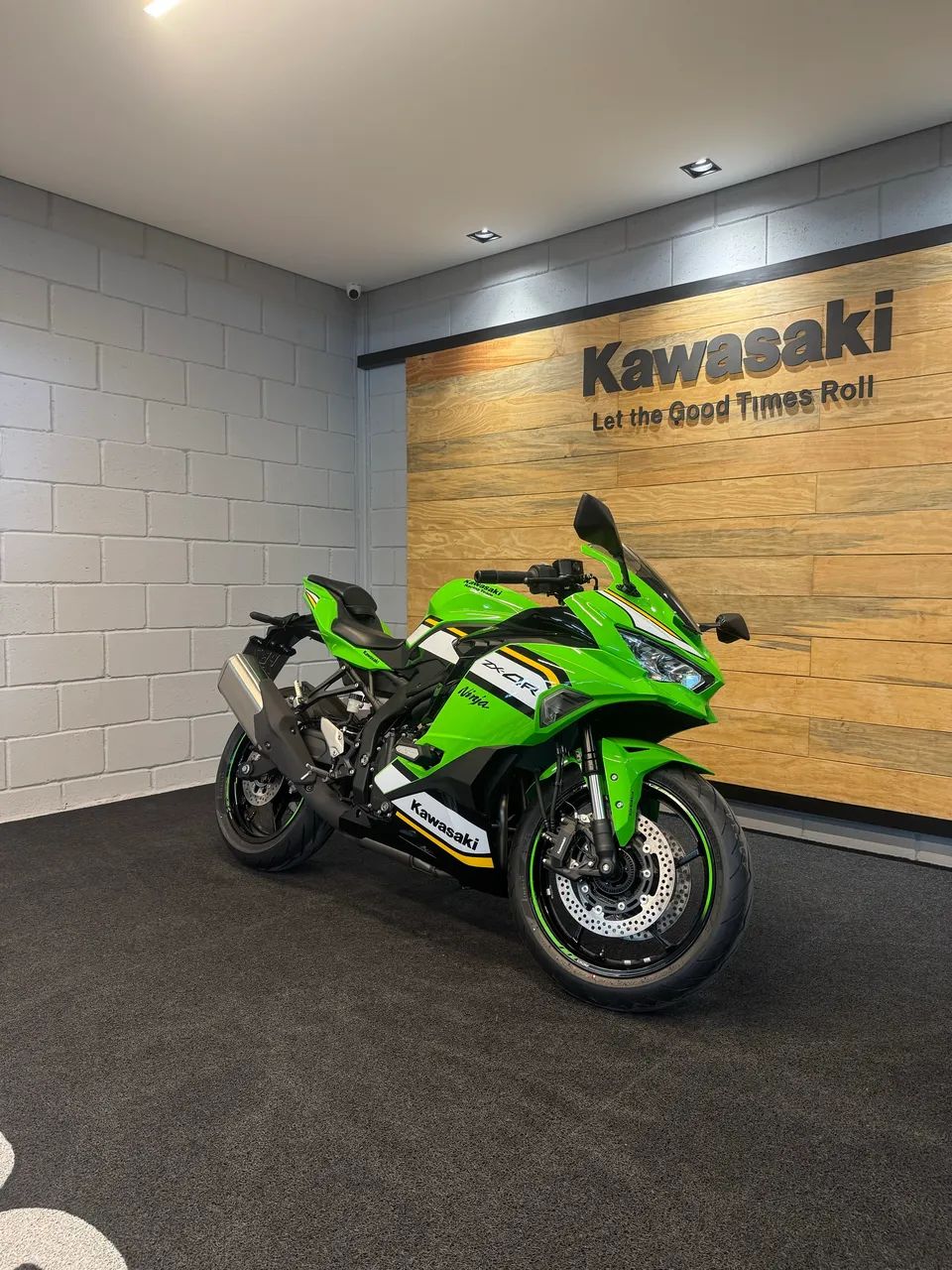 Kawasaki Zx-4r 2025 - 1504961688 | OLX