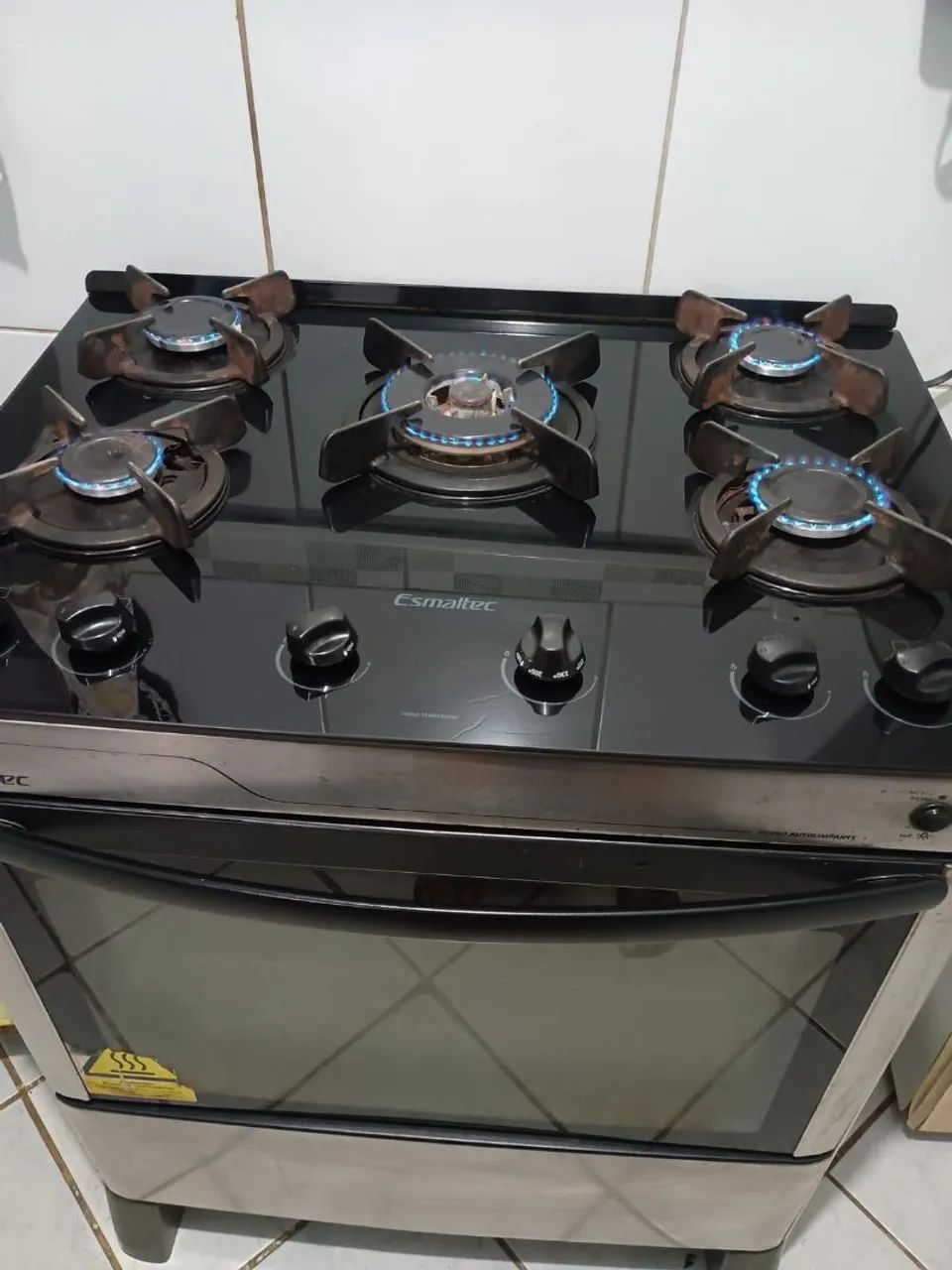 Fogão elétrico 5 bocas com tampo de vidro