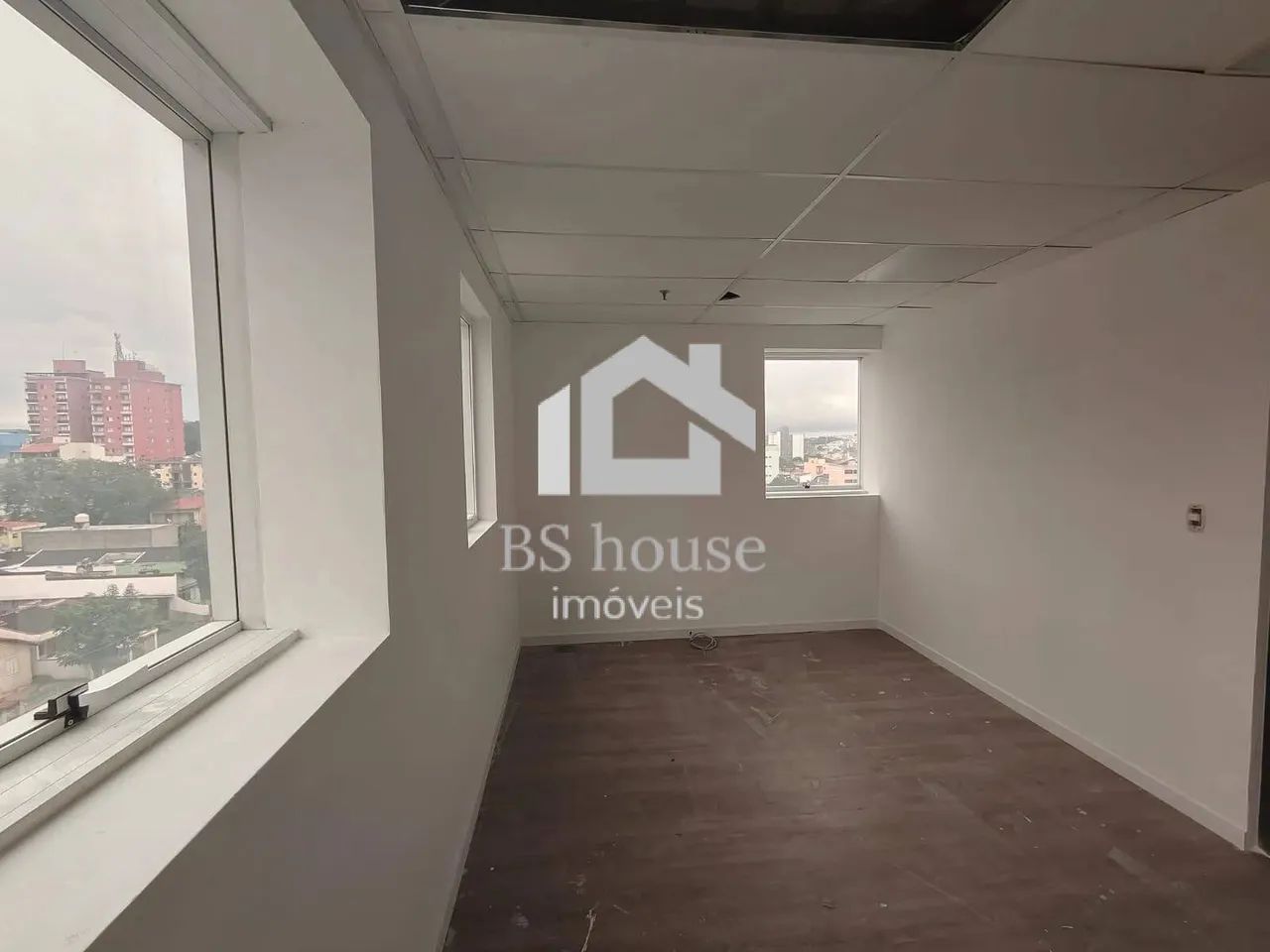 Sala para Alugar com 119 m² e 3 Garagens no Bairro Rudge Ramos em SBC