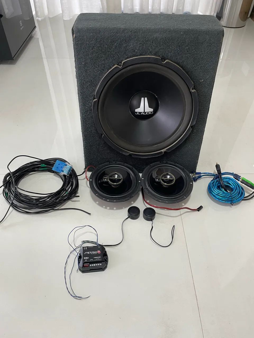 SUB JL 12 polegadas + alto falantes 