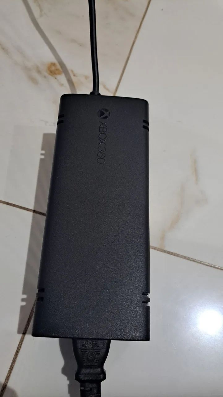 Xbox 360 Slim + Kinect  com caixa - Foto 5