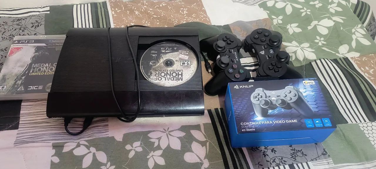 PS3 super slim 500 gb