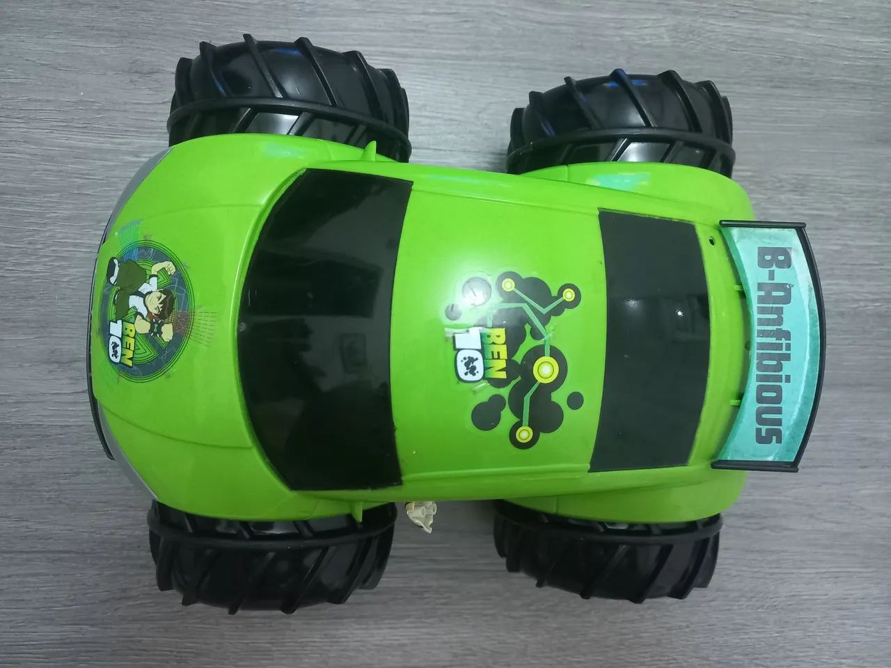 CARRO BRINQUEDO GRANDE LINDO!!! Medidas: 30P X 22L X 15A - Foto 4