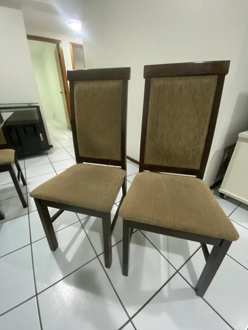 Mesa de vidro retangular com 6 cadeiras  - Foto 4