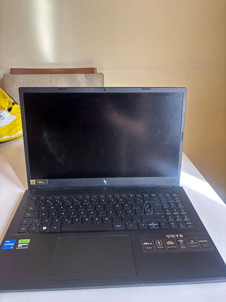 Acer Nitro V15 - Foto 2