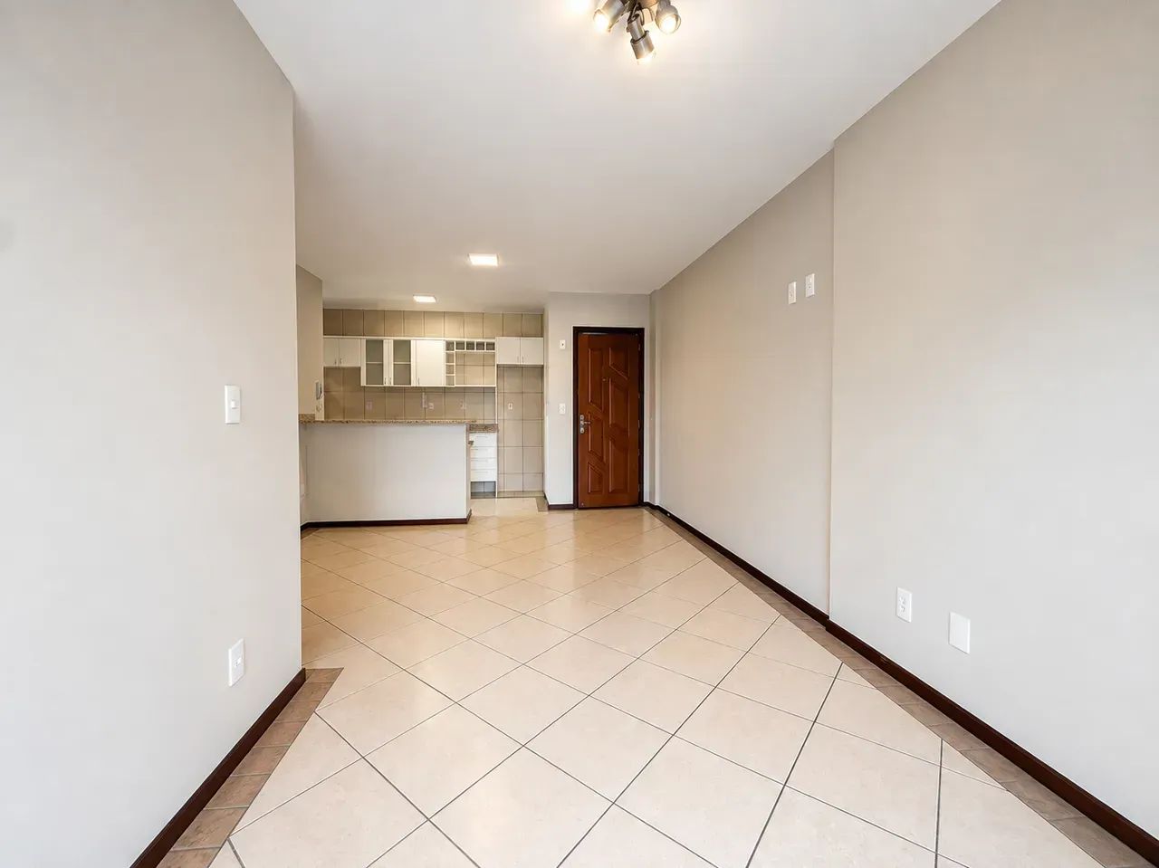 Imóvel para aluguel possui 82 metros quadrados com 3 quartos - Foto 5