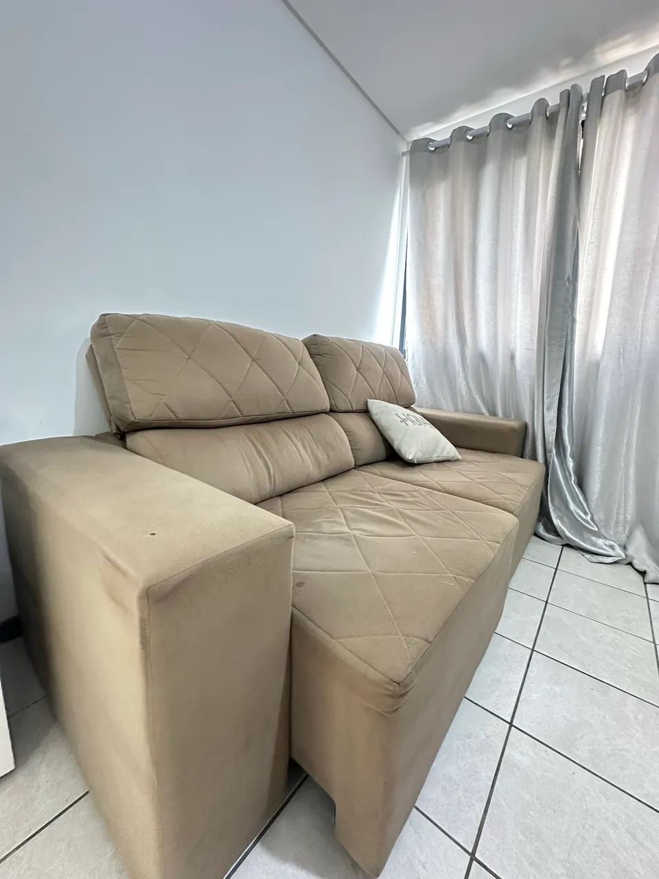 VENDO SOFÁ RETRÁTIL 3 LUGARES - Foto 2