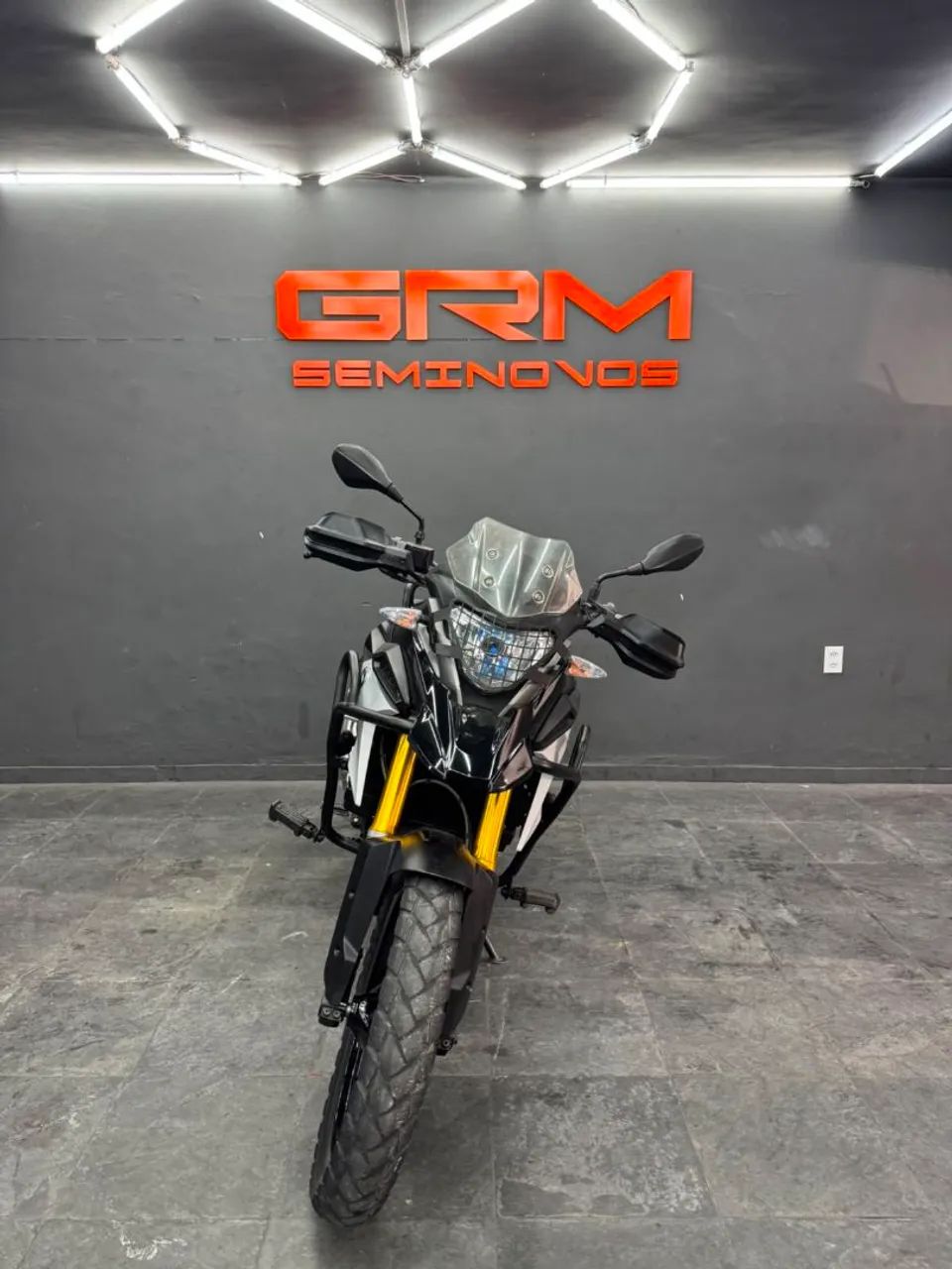 BMW G310