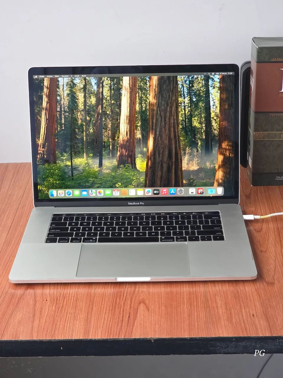 MacBook Pro 2018 i7 16GB 500GB SSD 4GB Placa Vídeo Dedicada