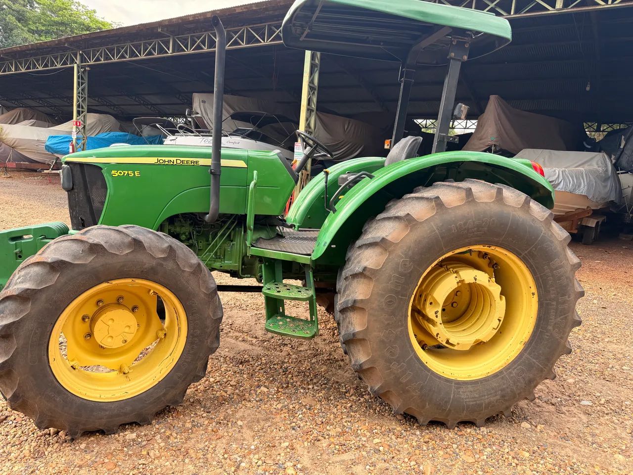 Trator jhon deere - Foto 3