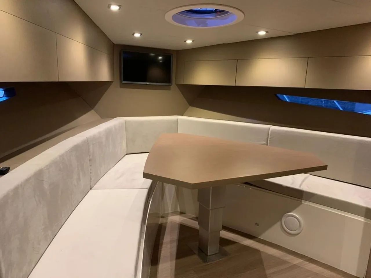 LANCHA ROYAL MARINER 40 2022 - Foto 4