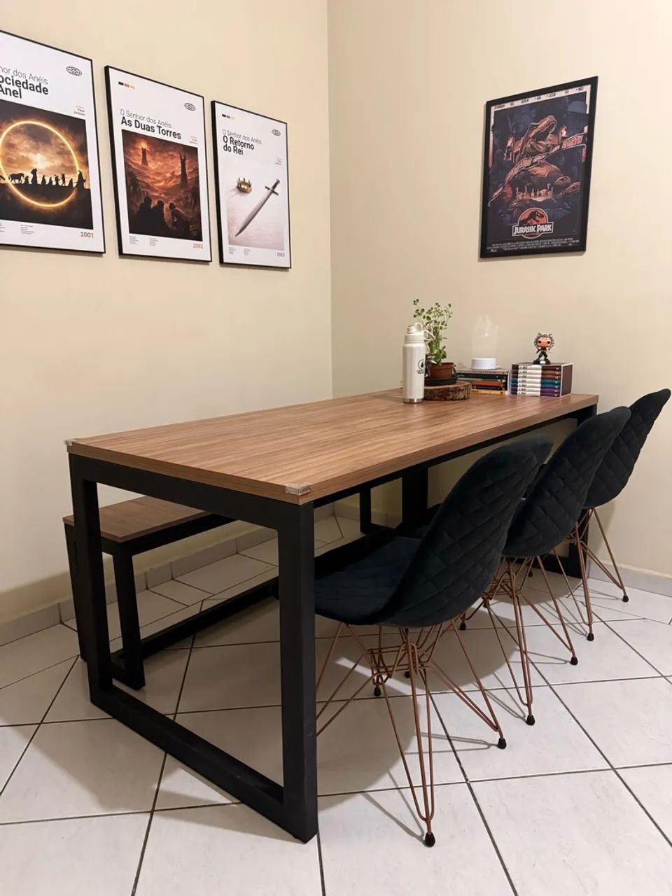 Mesa de jantar + 3 cadeiras almofadadas + banco - Foto 3