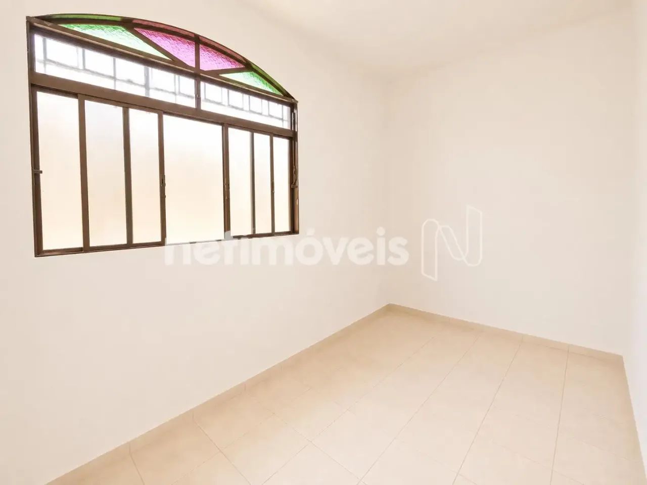 Casa com 2 Quartos, Área de Serviço e Varanda - Excelente Localização - Foto 5