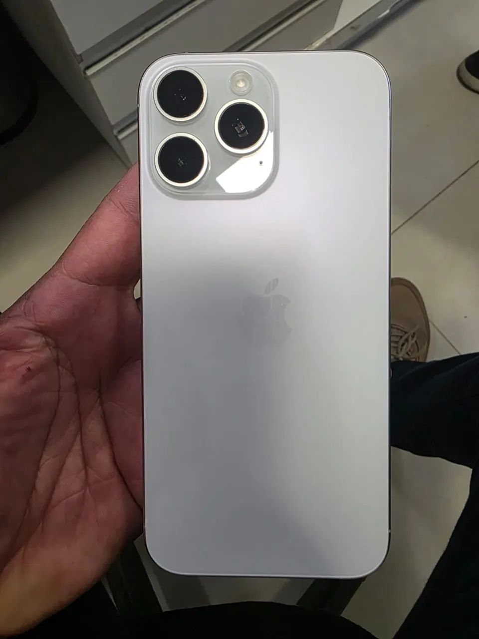 Iphone 16 pro max - Foto 3