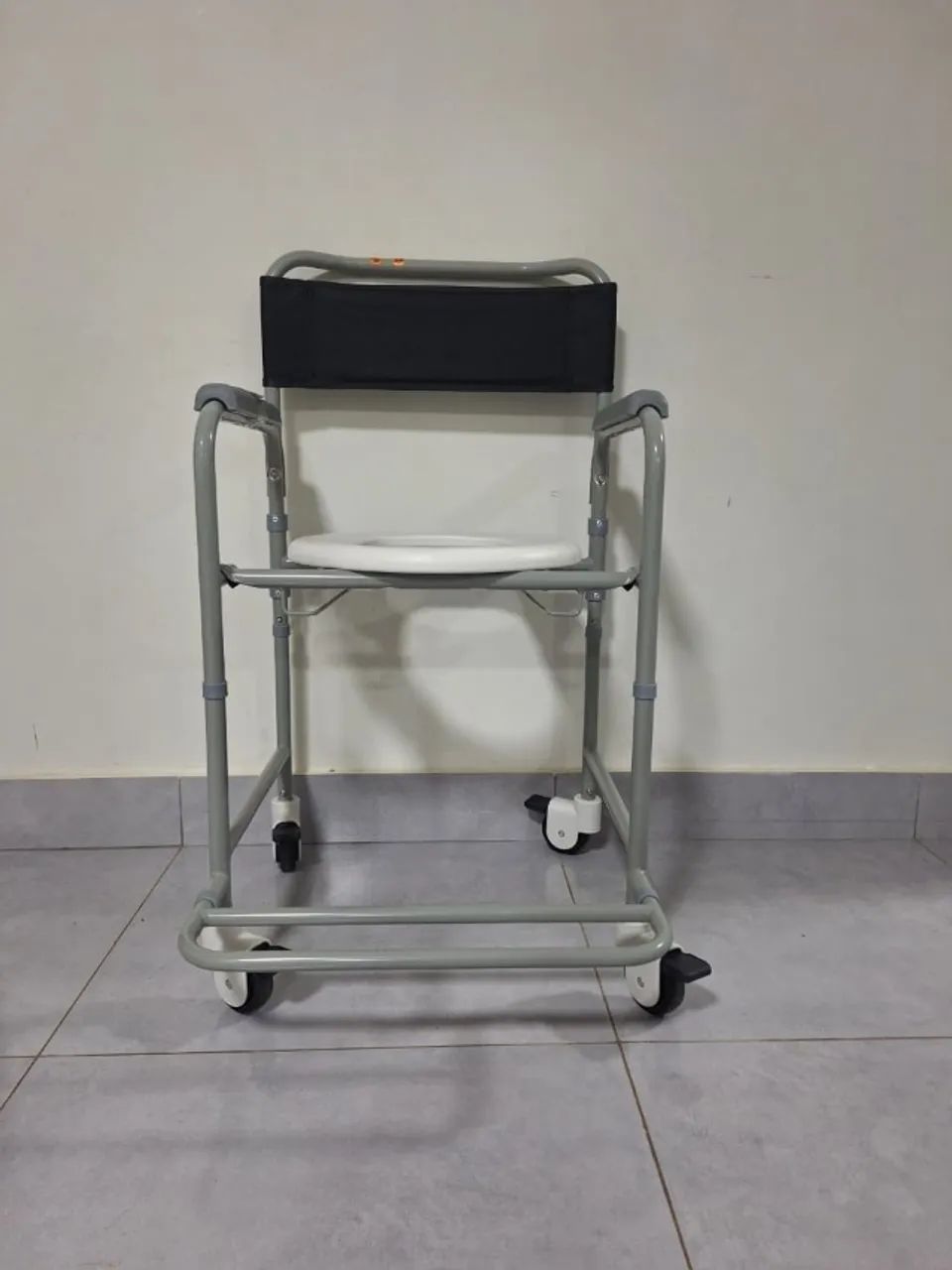 Cadeira de Banho - PERFEITO ESTADO